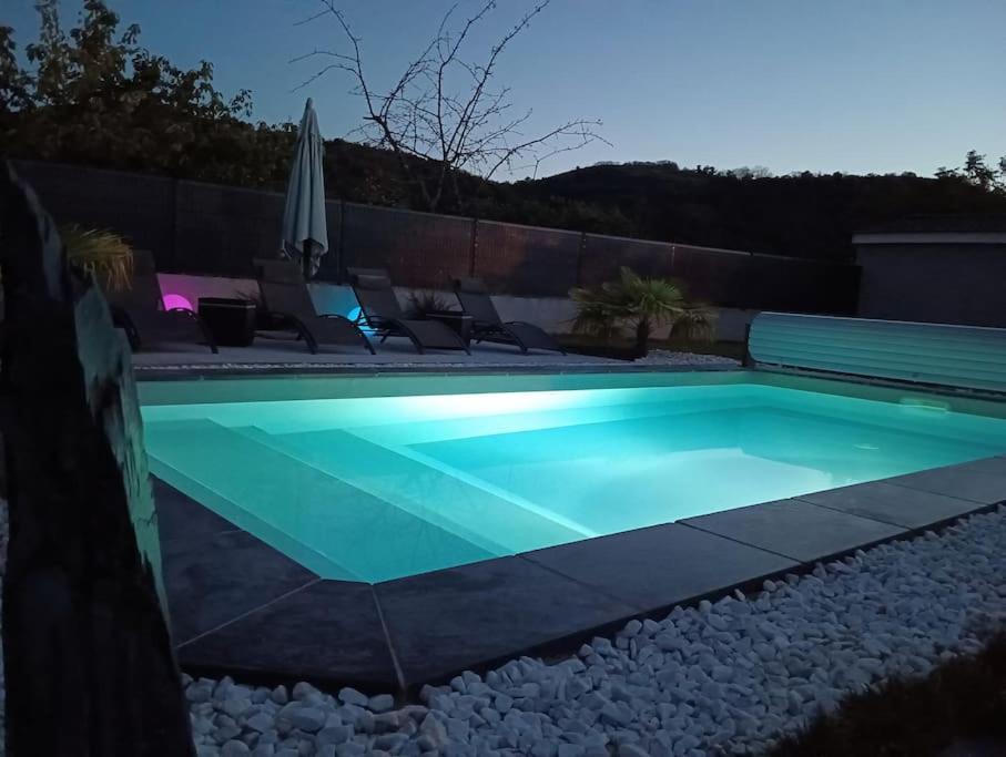 & Sdb Privee Avec Piscine En Bord De Via Rhona * Sarras